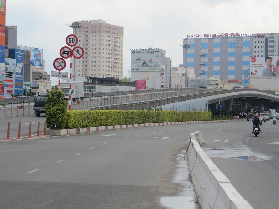 bảng quảng cáo vòng xoay