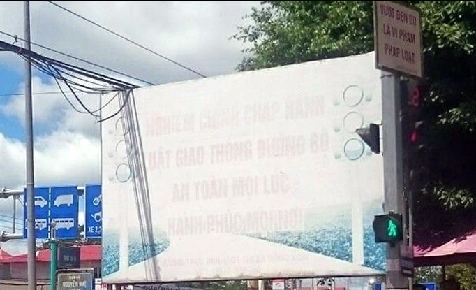 mờ bạt quảng cáo