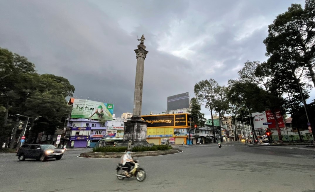 vòn xoay Nguyễn Tri Phương